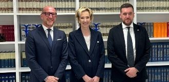 15 aprile 2024 Conversando con la dott.ssa Letizia Moratti e il dott. Giuseppe Romeo sul tema Europa e PMI italiane: un connubio vincente per la competitività e l'efficienza.